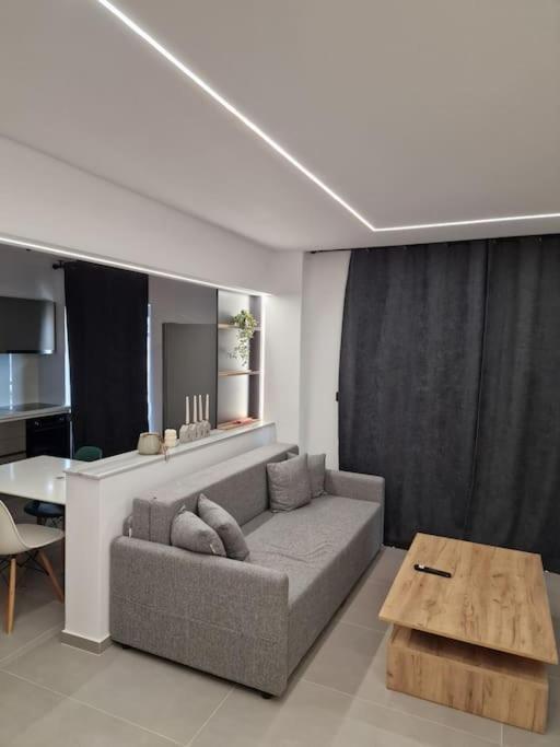 Patras Blue Sea And Sky Deluxe Apartment Exteriör bild